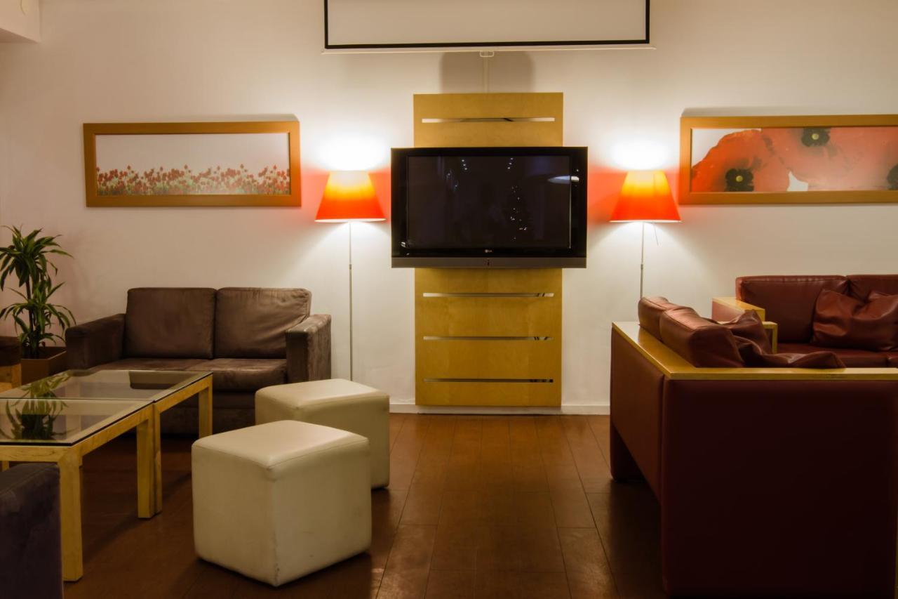 Hotel Ibis Porto Sao Joao Bagian luar foto