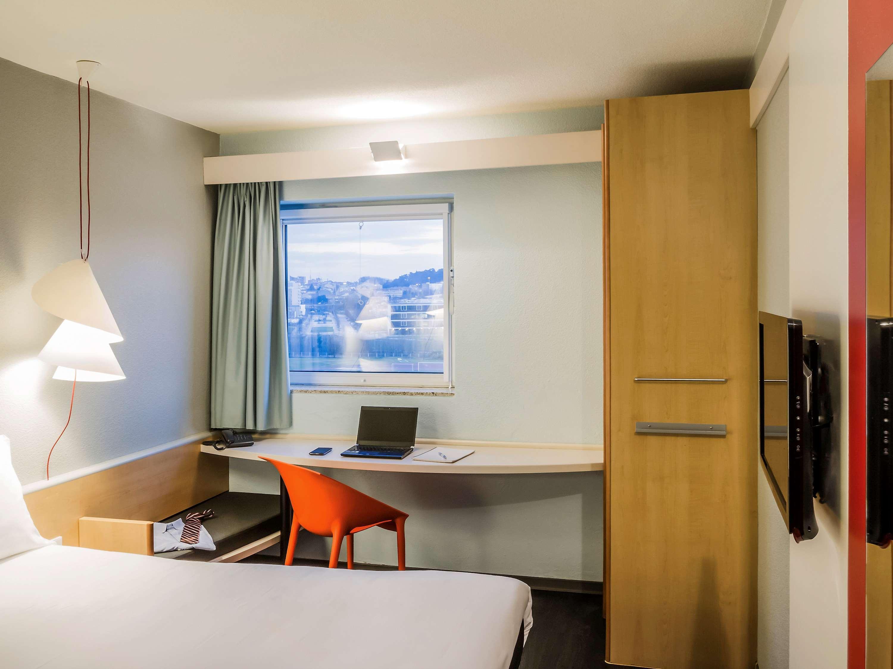 Hotel Ibis Porto Sao Joao Bagian luar foto