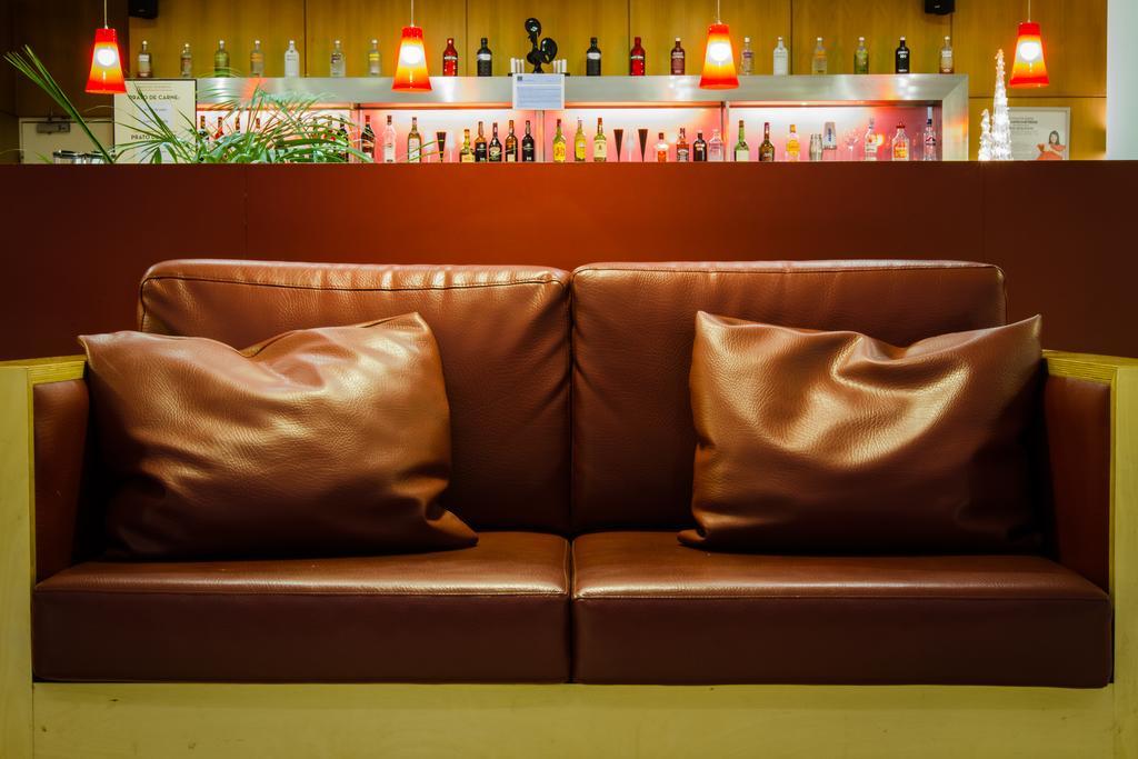 Hotel Ibis Porto Sao Joao Bagian luar foto
