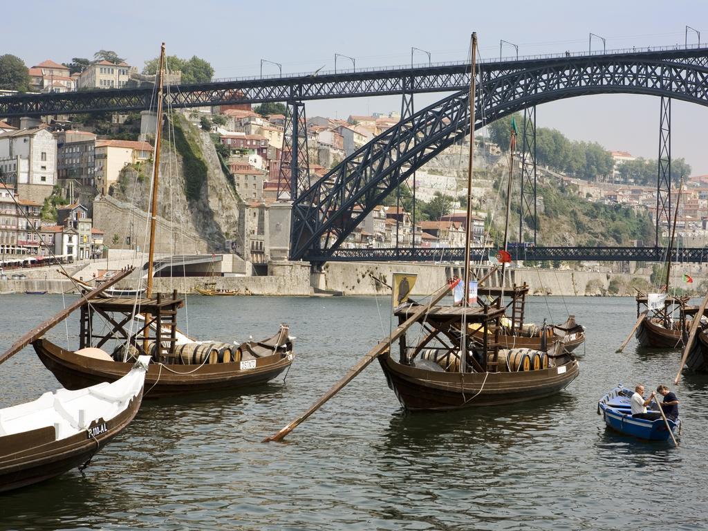 Hotel Ibis Porto Sao Joao Bagian luar foto