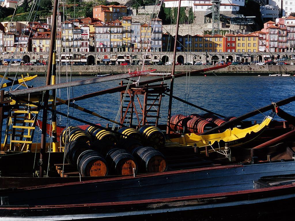 Hotel Ibis Porto Sao Joao Bagian luar foto